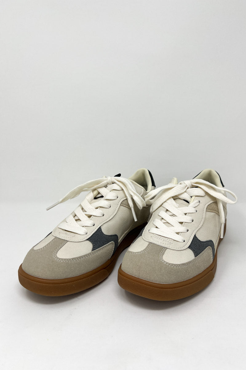 Tastic Sneaker