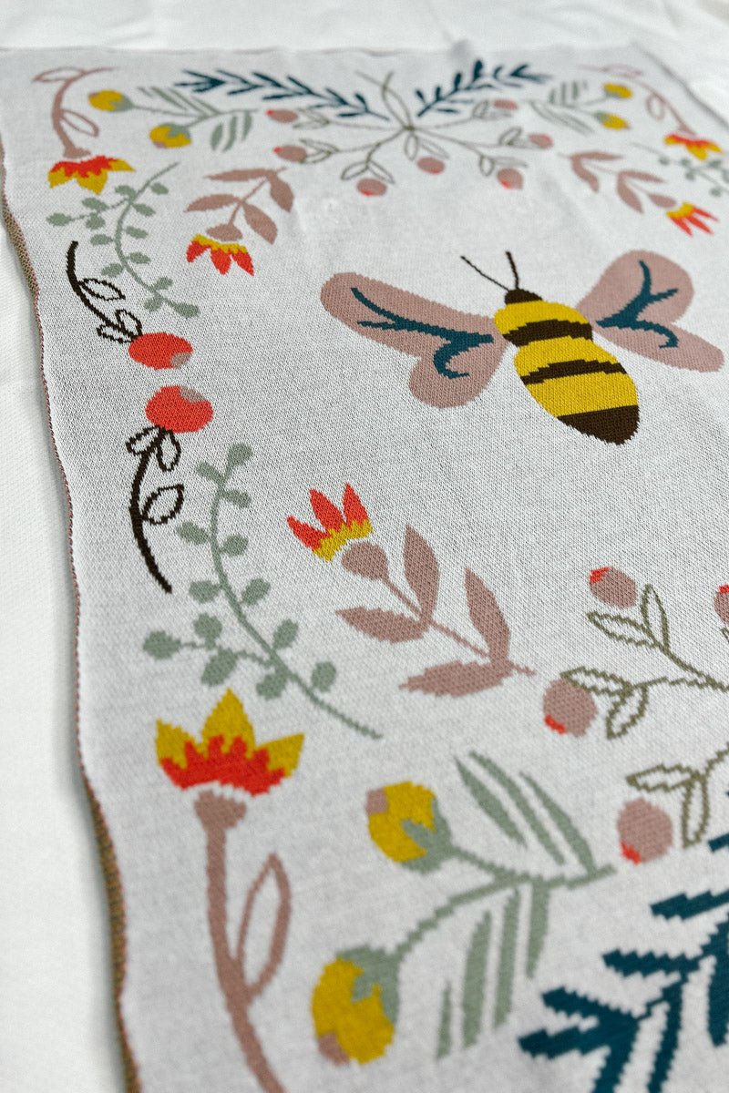Cotton Bee Blanket 40 x 32