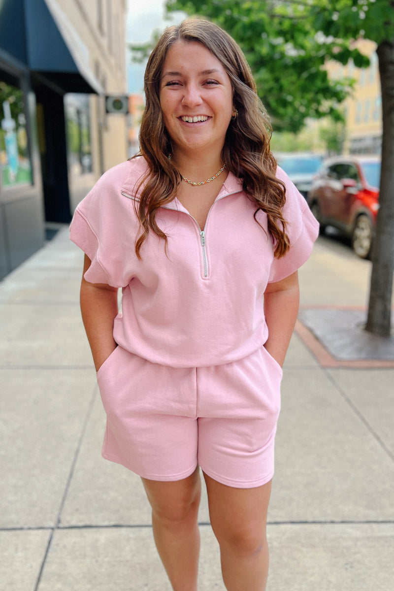 Days in Half-zip Short Sleeve Sweatshirt