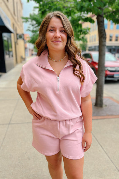 Days in Half-zip Short Sleeve Sweatshirt