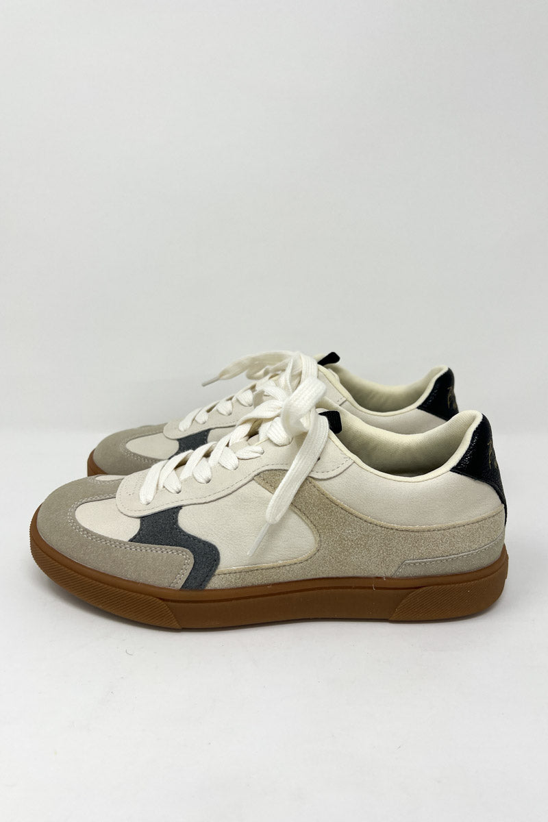 Tastic Sneaker